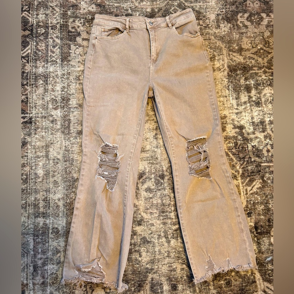 Tan ripped jean